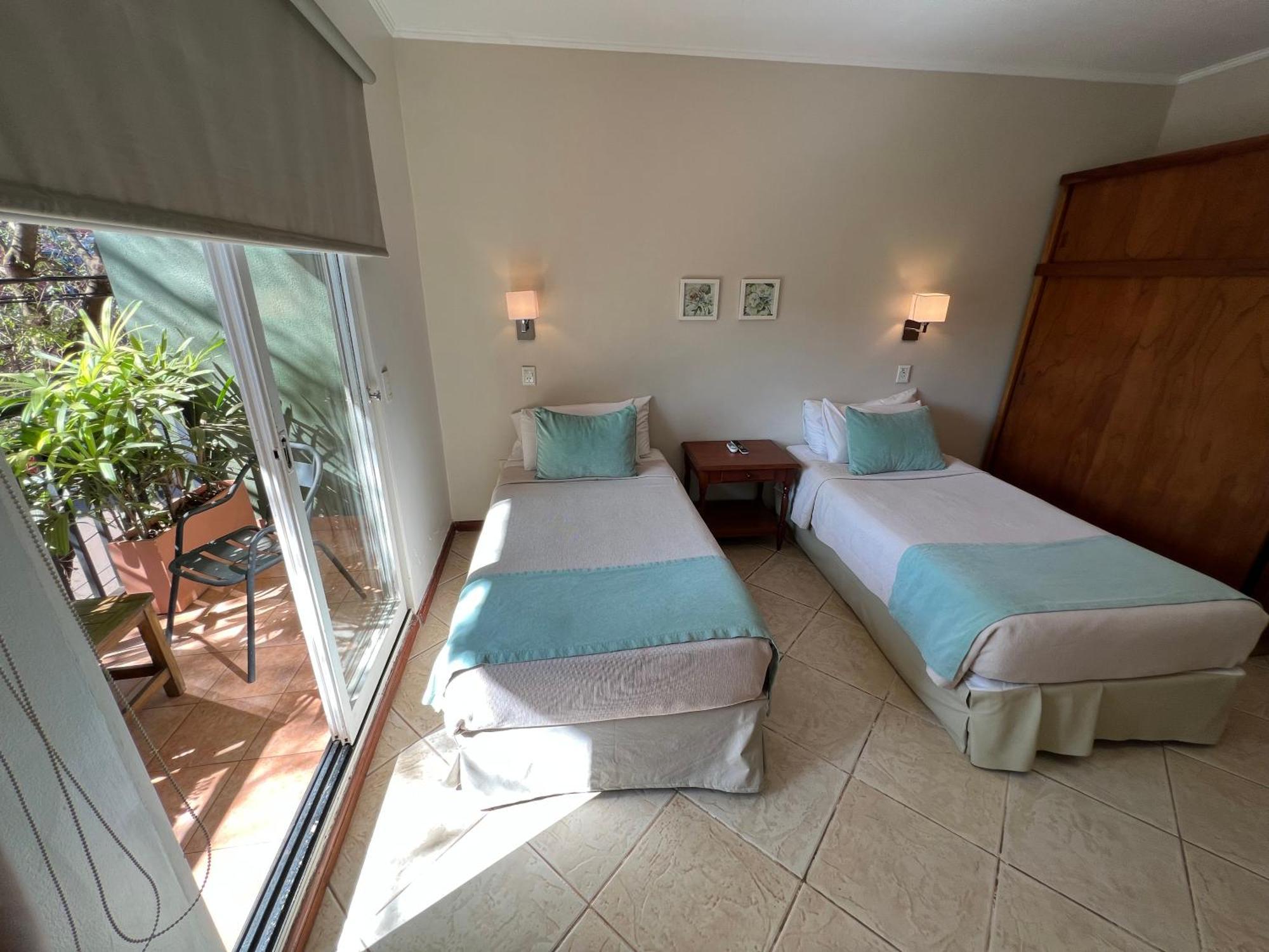 Flora Apartments Puerto Iguazú Kültér fotó